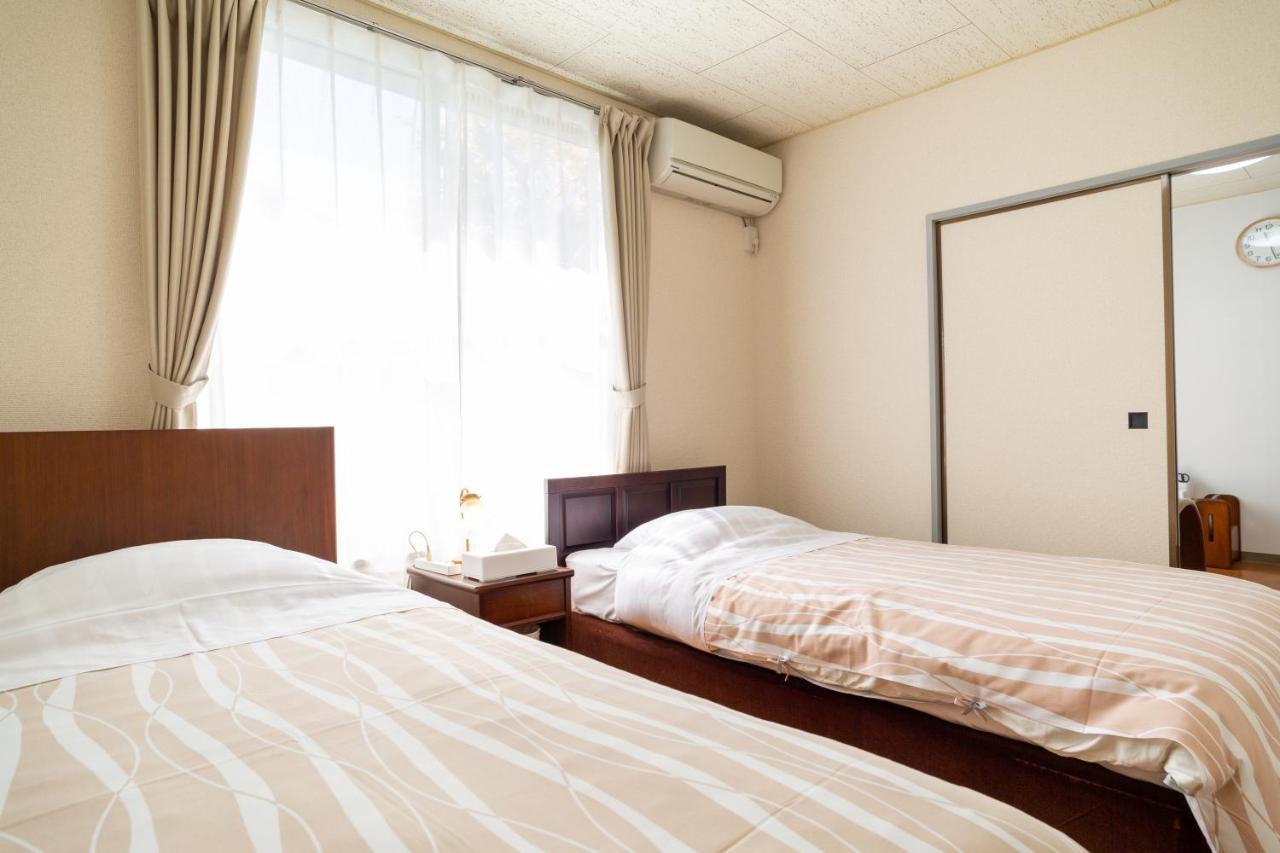 Enoshima Apartment Hotel Fujisawa Exterior photo